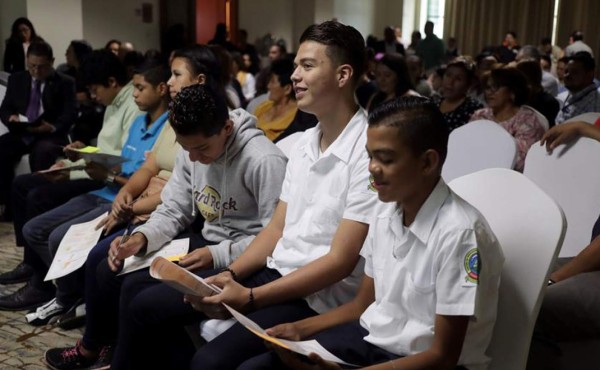 El 41% de niños hondureños que viven en zonas violentas están sin escuela