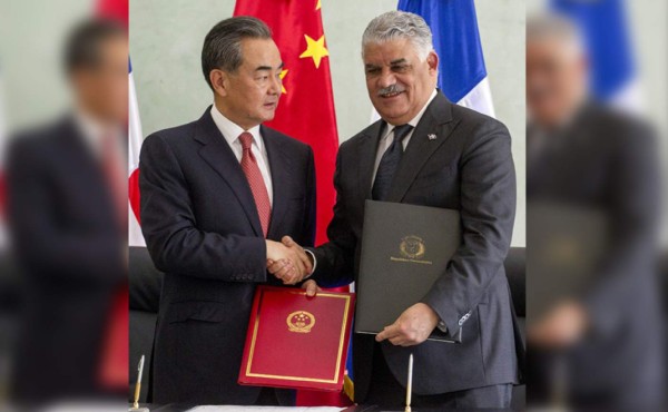 China abre embajada en República Dominicana