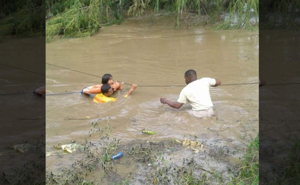 Muerte y destrucción por lluvias en Honduras