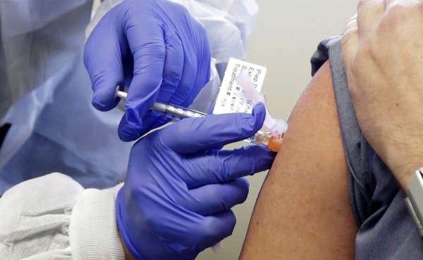 OMS: Ninguna vacuna que se investiga contra la covid está suficientemente avanzada