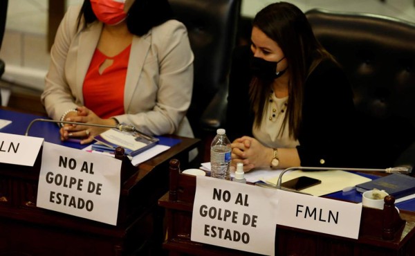 Congreso de El Salvador, controlado por Bukele, destituye al fiscal general