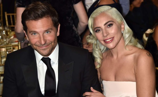 Lady Gaga y Bradley Cooper sorprenden al público cantando 'Shallow' juntos