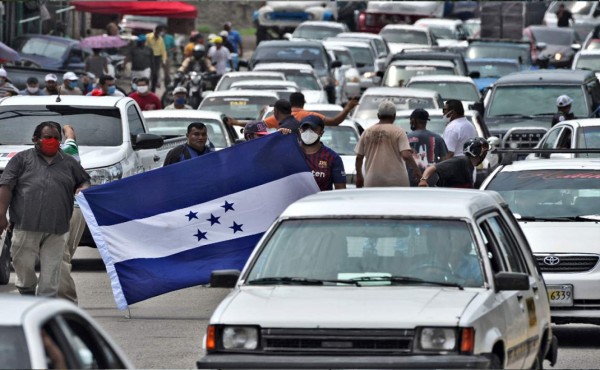 Continúan diálogos para reactivar el transporte público en Honduras