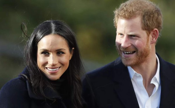 Meghan y Harry, disfrutaron de una nada lujosa cena con asado y cervezas entre 'plebeyos'