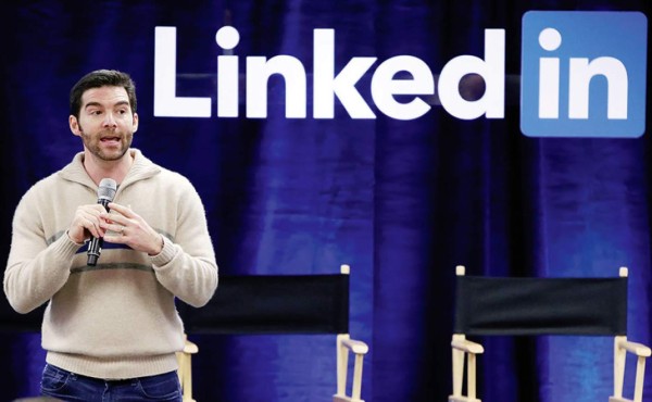 En su mayor compra, Microsoft apuesta al potencial de LinkedIn
