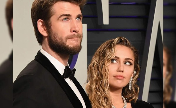 Miley Cyrus rompió con Liam Hemsworth a través de las redes