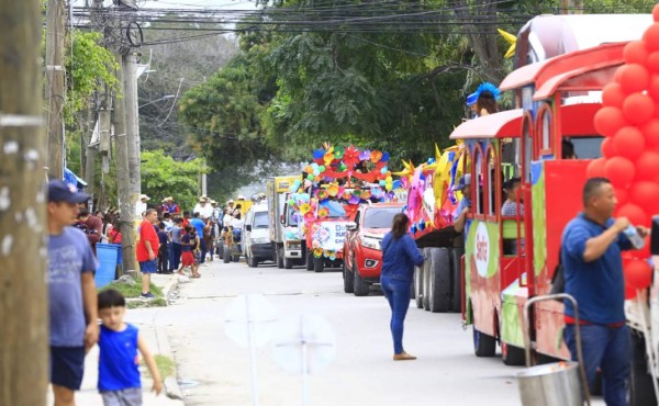 Con música, alegría y multitudinario desfile termina Feria Patronal de Choloma