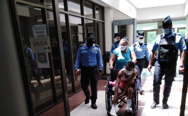 Sujeto es dado de alta de hospital y se presenta a enfrentar justicia en San Pedro Sula  