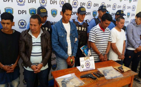 Capturan cinco sospechosos de varios delitos en Comayagua