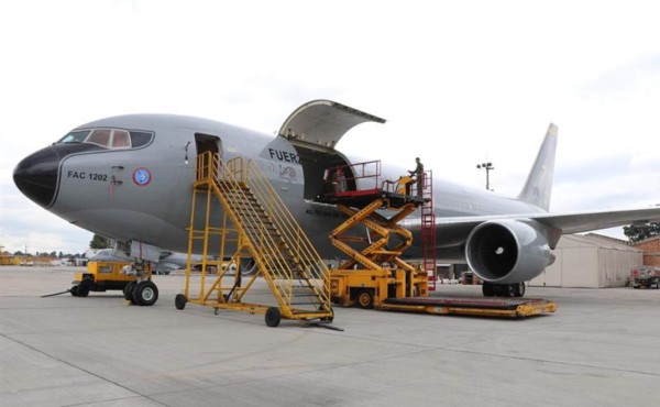 Avión militar colombiano parte a China para repatriar a ciudadanos en Wuhan