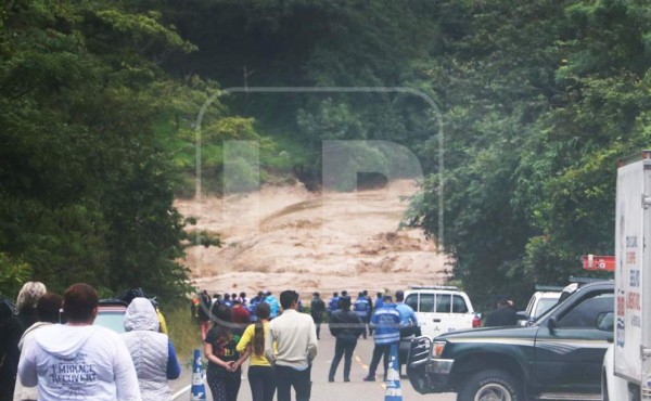 Ciclón Iota deja a su paso por Honduras seis muertos y un panorama desolador