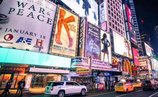 Teatros de Broadway seguirán cerrados al menos hasta enero de 2021