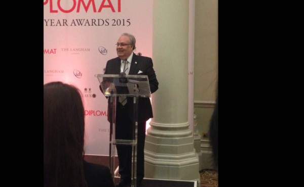 Iván Romero, 'El Diplomático del Año 2015”