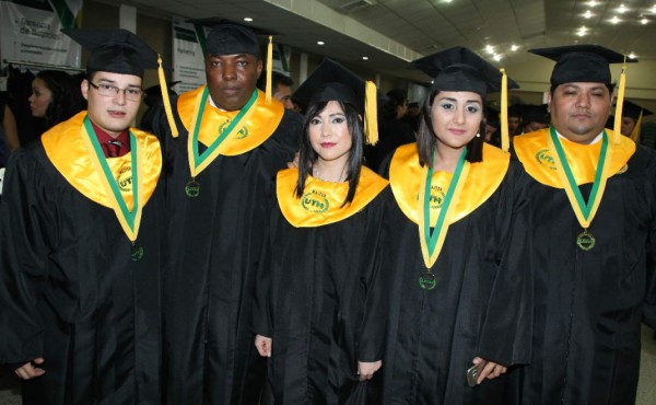 Graduación de la Universidad Tecnológica de Honduras