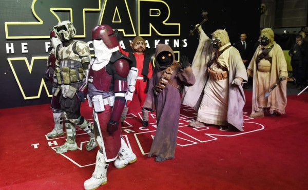 'Star Wars: The Last Jedi' calienta motores en la Star Wars Celebration  