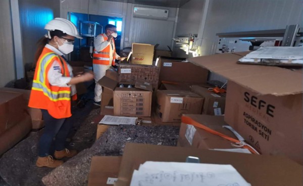 Avanzan inspección de 39 contenedores para el hospital móvil de San Pedro Sula