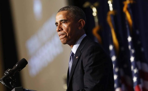 Obama confirma que tropas dejarán de combatir en Afganistán