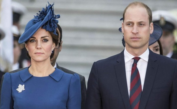 Fotos del príncipe William con otra mujer causan polémica