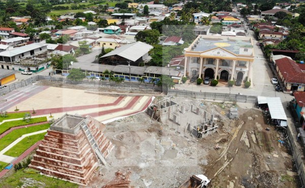 En abandono mansiones de los hermanos Valle Valle y de Alexander Ardón