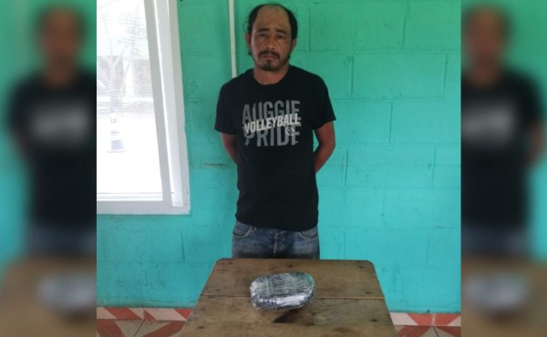 Capturan en Corinto a un sujeto con un kilo de supuesta marihuana