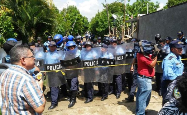Policía hondureño que disparó a joven es enviado a prisión acusado de homicidio