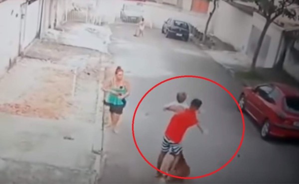 Video viral: joven protagoniza brutal pelea con pitbull para salvar a un niño