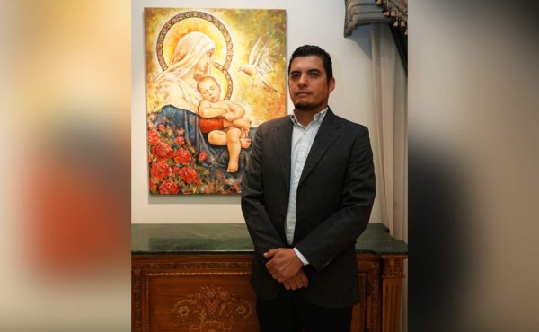 Belleza plástica en exhibición del artista Darwin Elvir