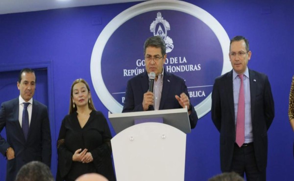 Juan Orlando Hernández se muestra satisfecho por acuerdo con el FMI