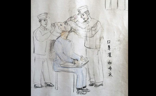 Exprisionero muestra con dibujos las torturas que sufrió en prisión