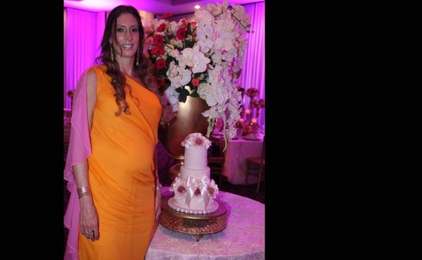 Cita maternal para Gabriela Millares de Datelle