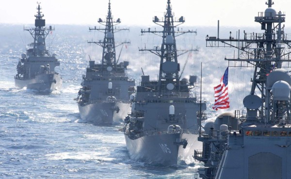 Japón y USA inician maniobras navales conjuntas en la península de Corea