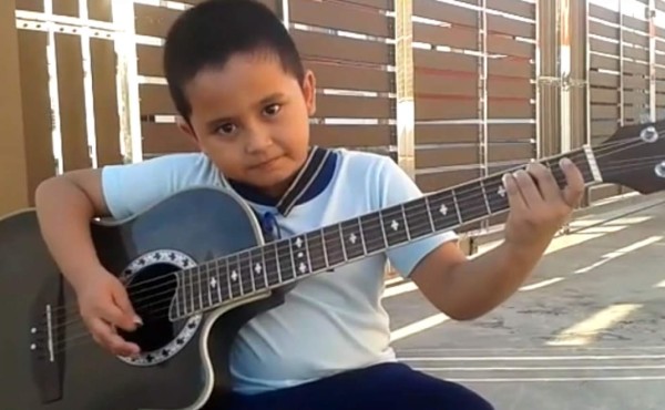 Niño triunfa en YouTube con cover de Nothing Else Matters de Metallica