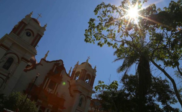 Tenga cuidado con el golpe de calor durante Semana Santa