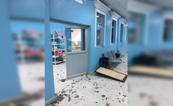Violenta protesta deja destrozos en el Hospital del Sur en Choluteca