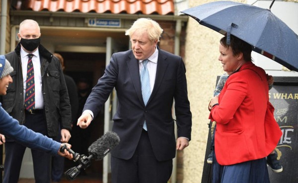 Boris Johnson, investigado por lujosas vacaciones en el Caribe