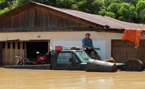 Emergencia en oeste de Bolivia por inundaciones, con 300 familias afectadas