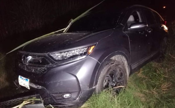 Este es el carro en que se conducían las dos féminas tiroteadas.