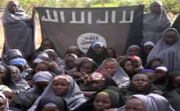 Nigeria anuncia rescate de 200 niñas a manos de Boko Haram
