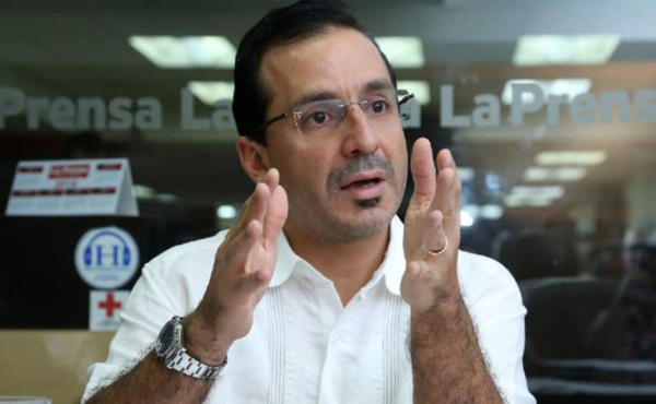 Ministro de Finanzas de Honduras viaja a Bahamas para asamblea del BID