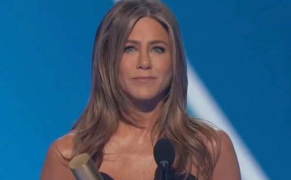Jennifer Aniston recibe el premio Icon de los People's Choice Awards 2019