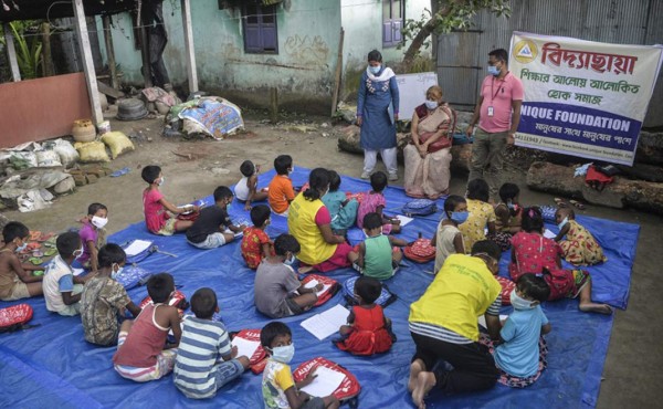 La pandemia priva más que nunca de educación a los niños pobres de India