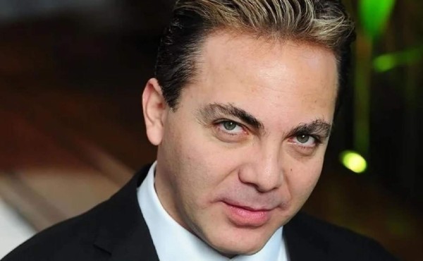 Video: Cristian Castro es confrontado por supuesta amante frente a su actual novia