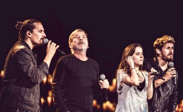 Ricardo Montaner cantó orgulloso junto a sus hijos