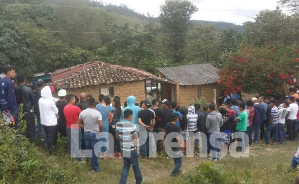 Sicarios llegan a una casa y acribillan a cuatro hombres en Comayagua