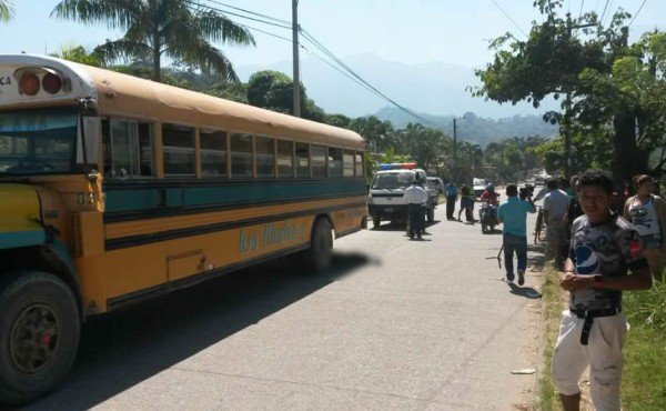 Muere niño de cinco años atropellado por bus en La Ceiba