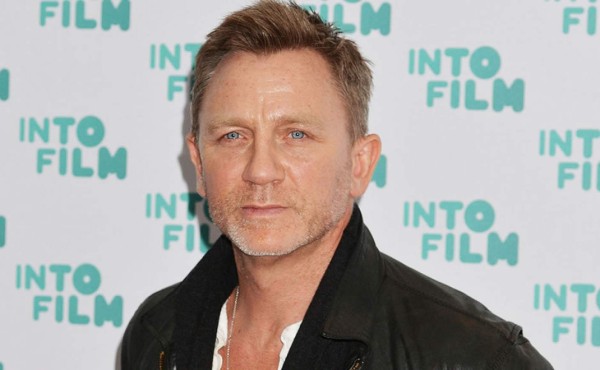 Daniel Craig se accidenta en rodaje de nuevo filme de 'James Bond'