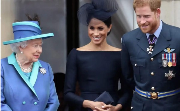 Reina Isabel II 'decepcionada' de Harry y Meghan tras anuncio de renuncia