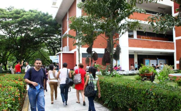 Un 15% de universitarios que trabajan en Honduras no regresaría a estudiar tras perder su empleo por COVID-19