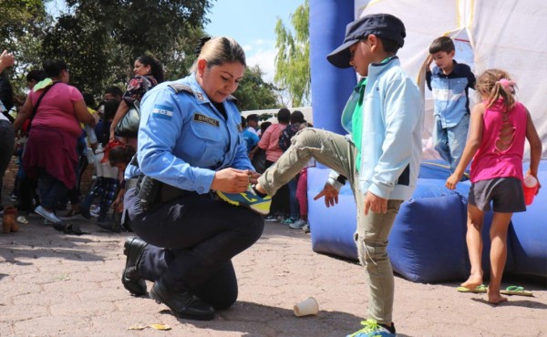 Más de 3,200 mujeres forman parte de la Policía Nacional