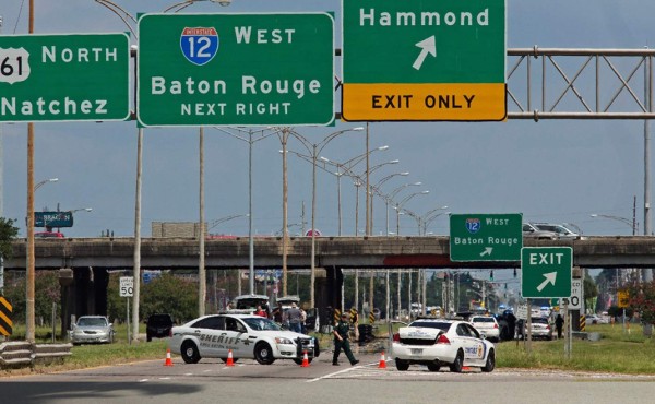 Mueren tres policías y otros tres resultan heridos en un tiroteo en Luisiana